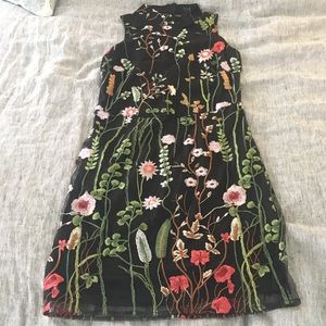 RD & Koku | dress w/ embroidered flowers